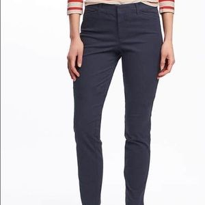 OLD NAVY MID RISE PIXIE CHINOS FOR WOMEN - DARKEST HOUR